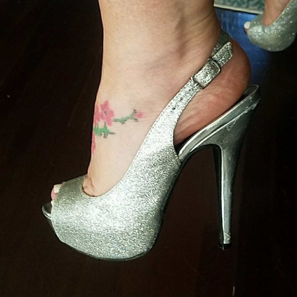 Michaelangelo Silver Glitter Heels - image 1